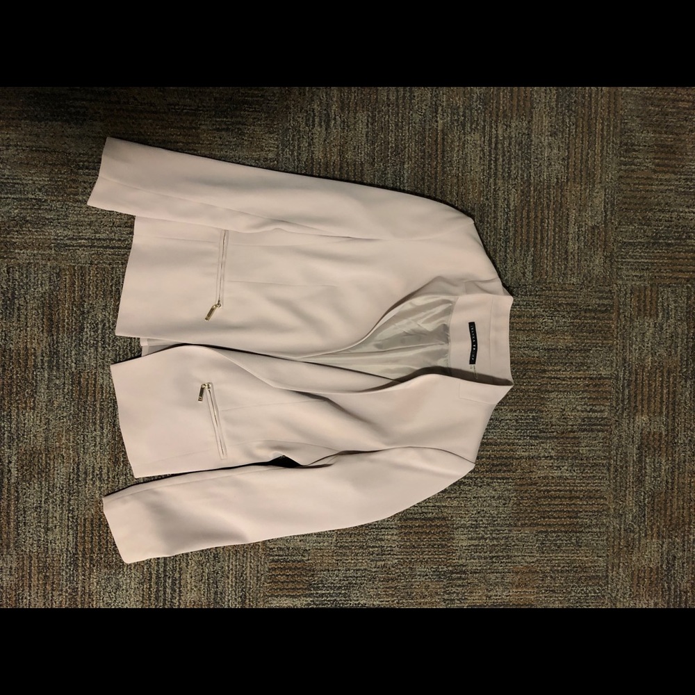 Ivanka Trump blazer